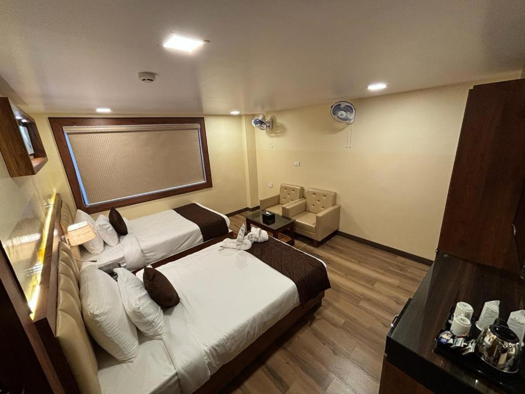 Āsansol Hotel Golden Orbit מראה חיצוני תמונה