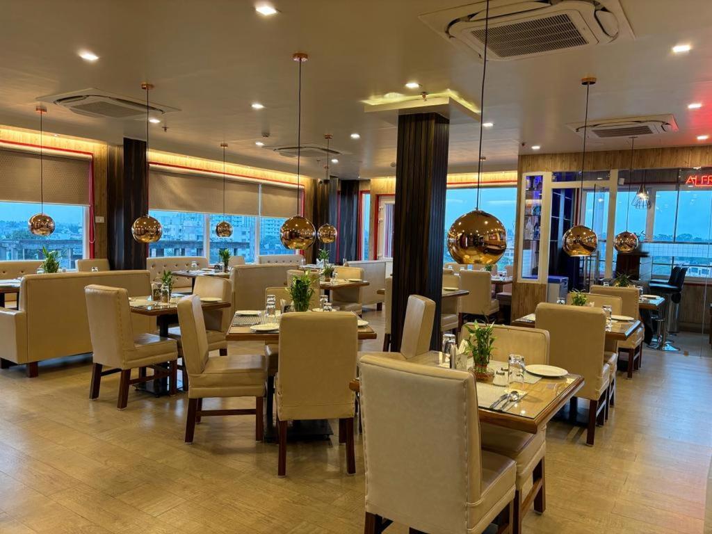 Āsansol Hotel Golden Orbit מראה חיצוני תמונה